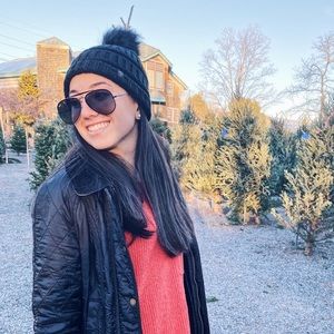 Meet your Posher, Nicole